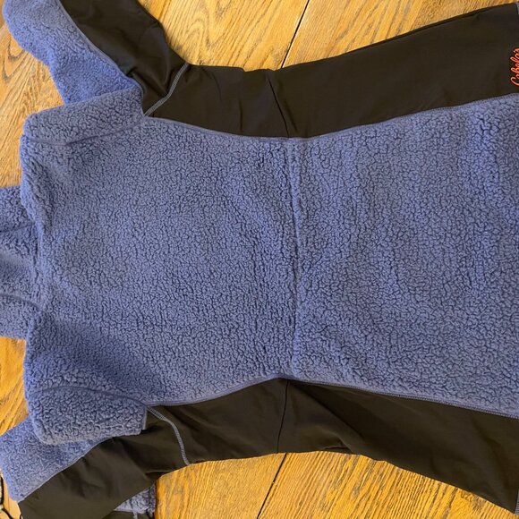 CABELAS gorgeous blue lamby cozy fleece w/hand pockets/NWT/WXL - Picture 3 of 7
